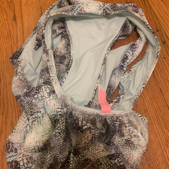 Victoria’s Secret Snake Print Swimsuit - Picture 6 of 6